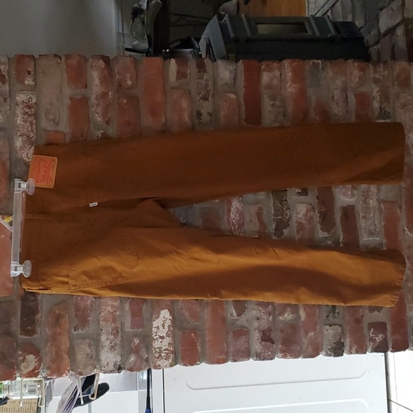 Levis Jeans - Picture 2 of 7